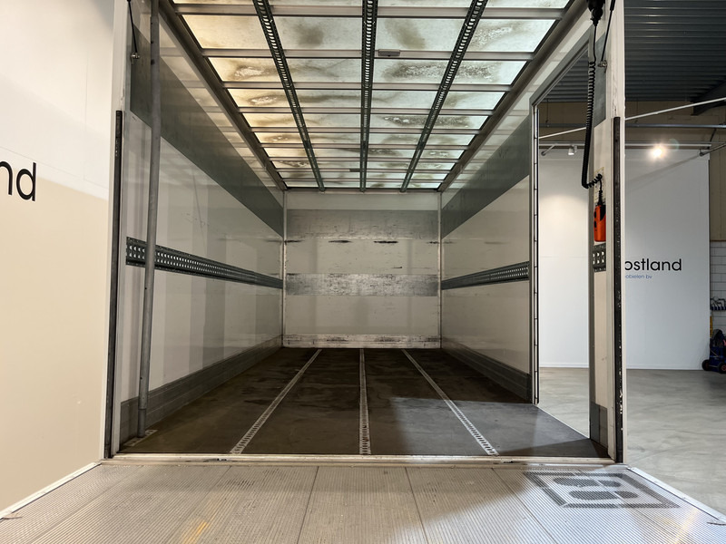 Iveco Daily 35S18 3.0 BE Clixtar Automaat Bakwagen met Laadklep / Laadvermogen 3.060 KG / Euro 6 / Luchtvering / Airco / Camera / CarPlay / Cruise Control / - Cabeza tractora: foto 5 Iveco Daily 35S18 3.0 BE Clixtar Automaat Bakwagen met Laadklep / Laadvermogen 3.060 KG / Euro 6 / Luchtvering / Airco / Camera / CarPlay / Cruise Control / - Cabeza tractora: foto 5