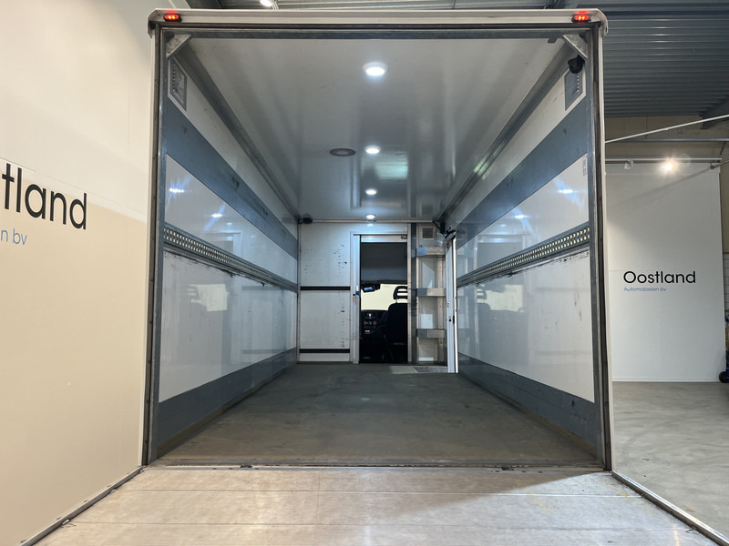 Iveco 70C18 3.0 Automaat Bakwagen / Dhollandia Laadklep / Euro 6 / Luchtvering / Airco / Camera / Cruise Control / Zijdeur - Camión caja cerrada: foto 4 Iveco 70C18 3.0 Automaat Bakwagen / Dhollandia Laadklep / Euro 6 / Luchtvering / Airco / Camera / Cruise Control / Zijdeur - Camión caja cerrada: foto 4