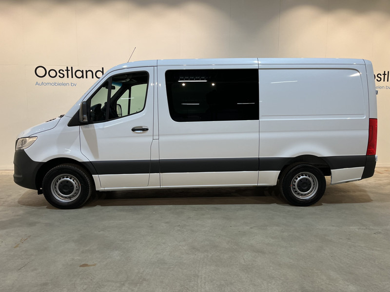 Mercedes-Benz Sprinter 315 CDI L2H1 RWD DC Dubbel Cabine / Euro 6 / Trekhaak 3500 KG / Airco / Camera / 6 Persoons / 500 KM !! / BPM VRIJ !! - Furgón, Furgoneta combi: foto 4 Mercedes-Benz Sprinter 315 CDI L2H1 RWD DC Dubbel Cabine / Euro 6 / Trekhaak 3500 KG / Airco / Camera / 6 Persoons / 500 KM !! / BPM VRIJ !! - Furgón, Furgoneta combi: foto 4