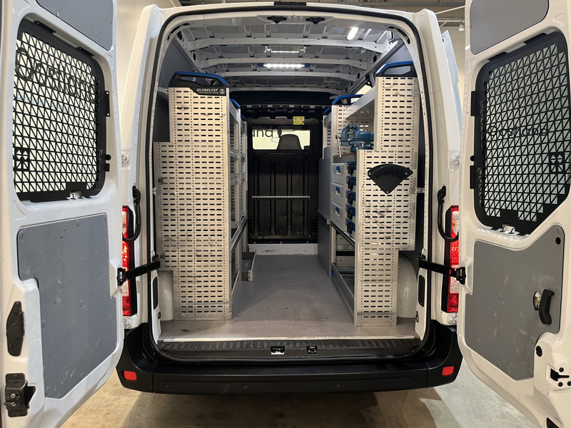 Renault Master 2.3 dCi L1H2 130 PK Servicebus / Sortimo Inrichting / Euro 6 / Luchtvering / Airco / Cruise Control / PDC / Navigatie / 3-Zits - Furgoneta pequeña: foto 4 Renault Master 2.3 dCi L1H2 130 PK Servicebus / Sortimo Inrichting / Euro 6 / Luchtvering / Airco / Cruise Control / PDC / Navigatie / 3-Zits - Furgoneta pequeña: foto 4