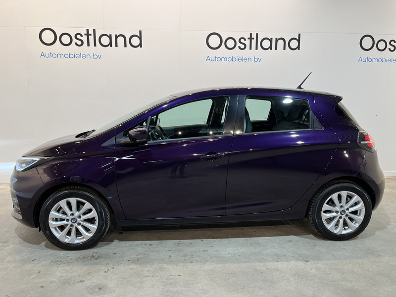 Renault ZOE R110 Experience 52 kWh (Huuraccu) / CarPlay / Camera / Airco / Cruise Control / LMV / Navigatie / 11.000 KM !! Prijs ex BTW € 11.500,- - Hatchback: foto 3 Renault ZOE R110 Experience 52 kWh (Huuraccu) / CarPlay / Camera / Airco / Cruise Control / LMV / Navigatie / 11.000 KM !! Prijs ex BTW € 11.500,- - Hatchback: foto 3