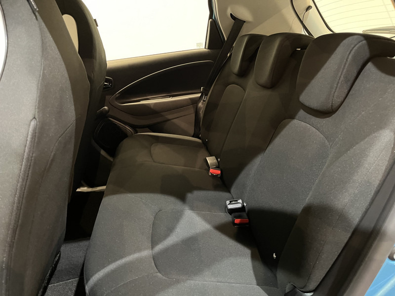 Renault ZOE R110 Life 52 kWh (Accuhuur) / Carplay / Airco / Cruise Control / 100% elektrisch / 31.200 KM !! Prijs ex BTW € 7.850,- - Hatchback: foto 5 Renault ZOE R110 Life 52 kWh (Accuhuur) / Carplay / Airco / Cruise Control / 100% elektrisch / 31.200 KM !! Prijs ex BTW € 7.850,- - Hatchback: foto 5