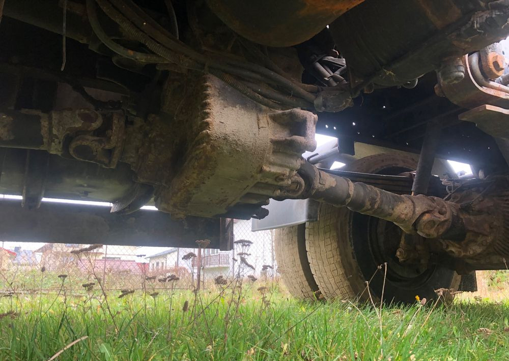 Leasing para  Mercedes-Benz Mercedes Axor 4x4 2006 1829 piaskarka solarka rama Mercedes-Benz Mercedes Axor 4x4 2006 1829 piaskarka solarka rama: foto 8