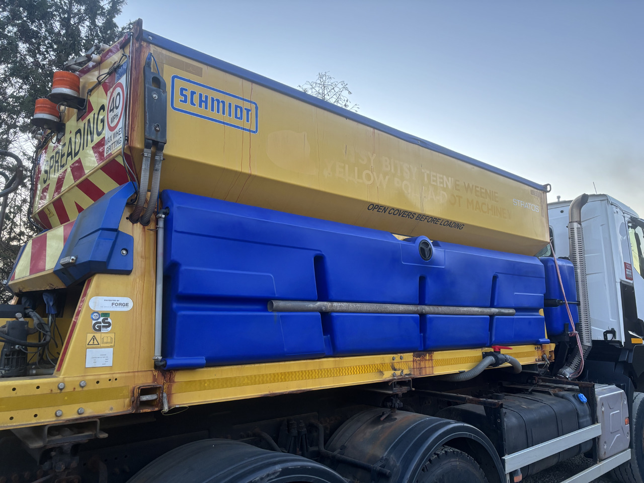RENAULT K380 6x6 K380 6x6 SCHMIDT STRATOS III GRITTER/SPREADER PLOUGH - Máquina quitanieve: foto 2 RENAULT K380 6x6 K380 6x6 SCHMIDT STRATOS III GRITTER/SPREADER PLOUGH - Máquina quitanieve: foto 2