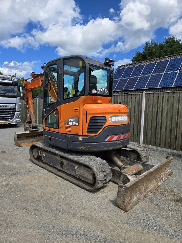 Doosan DX 62 R - Miniexcavadora: foto 2 Doosan DX 62 R - Miniexcavadora: foto 2
