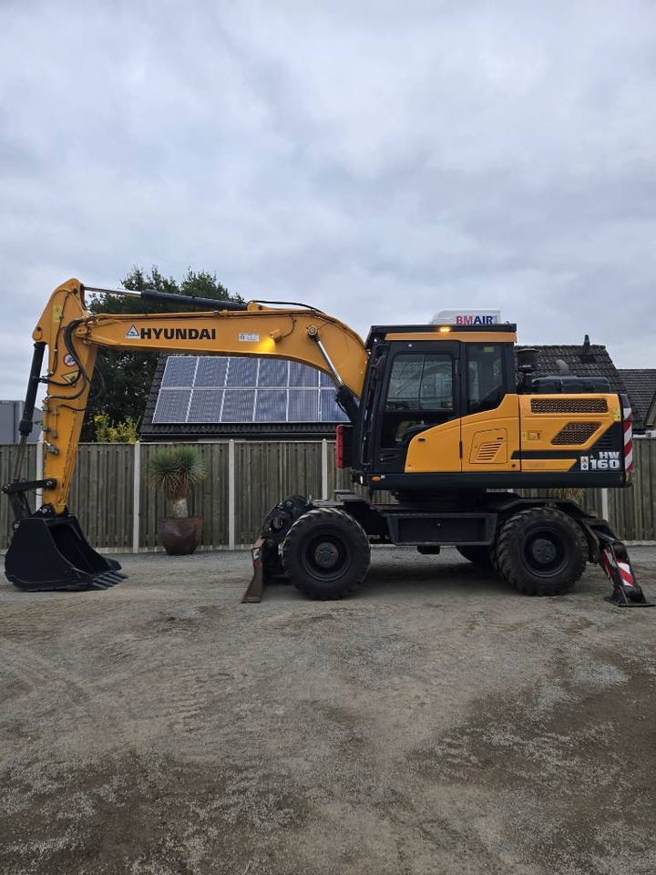 Hyundai HW 160  - Excavadora de ruedas: foto 1 Hyundai HW 160  - Excavadora de ruedas: foto 1