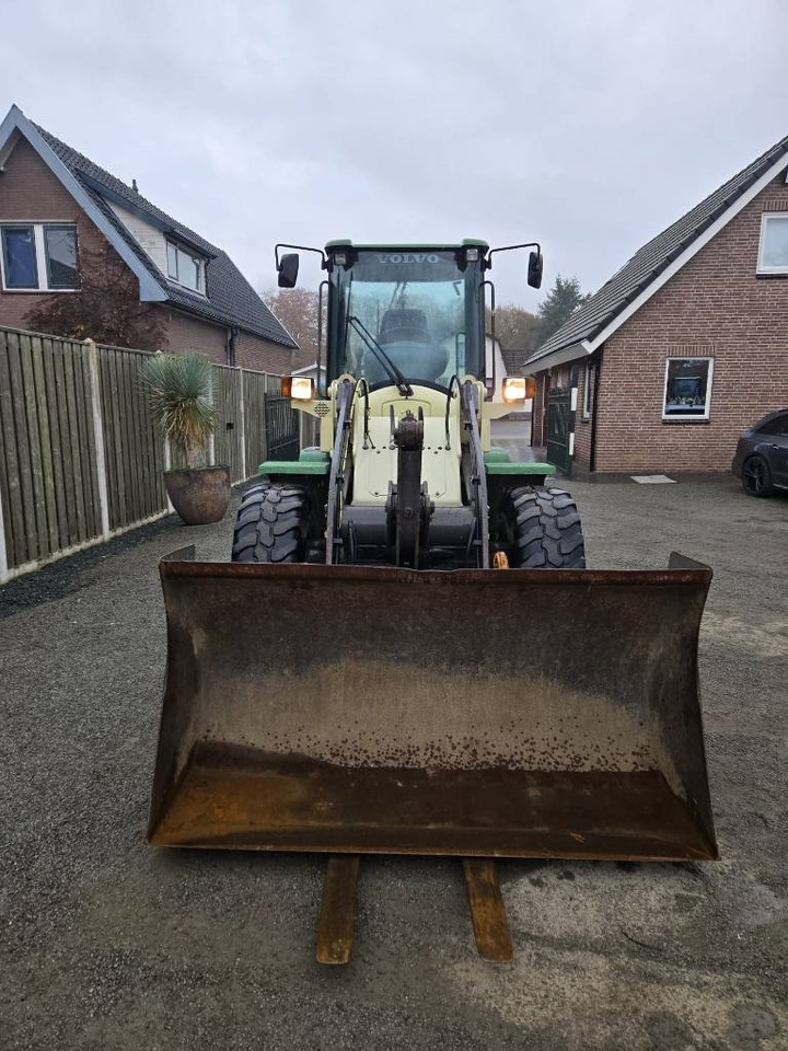 Cargadora de ruedas Volvo L 30 B: foto 10