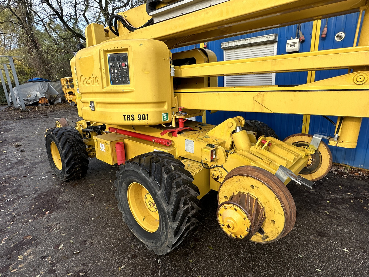 GENIE REXQUOTE Accessrailer Z60/34 railroad boom lift cherry picker mewp - Plataforma articulada: foto 4 GENIE REXQUOTE Accessrailer Z60/34 railroad boom lift cherry picker mewp - Plataforma articulada: foto 4