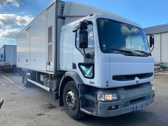 Renault 270 DCI - Camión frigorífico: foto 2 Renault 270 DCI - Camión frigorífico: foto 2