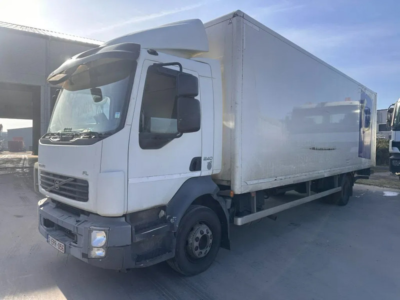 Volvo FE 240 - Camión caja cerrada: foto 1 Volvo FE 240 - Camión caja cerrada: foto 1