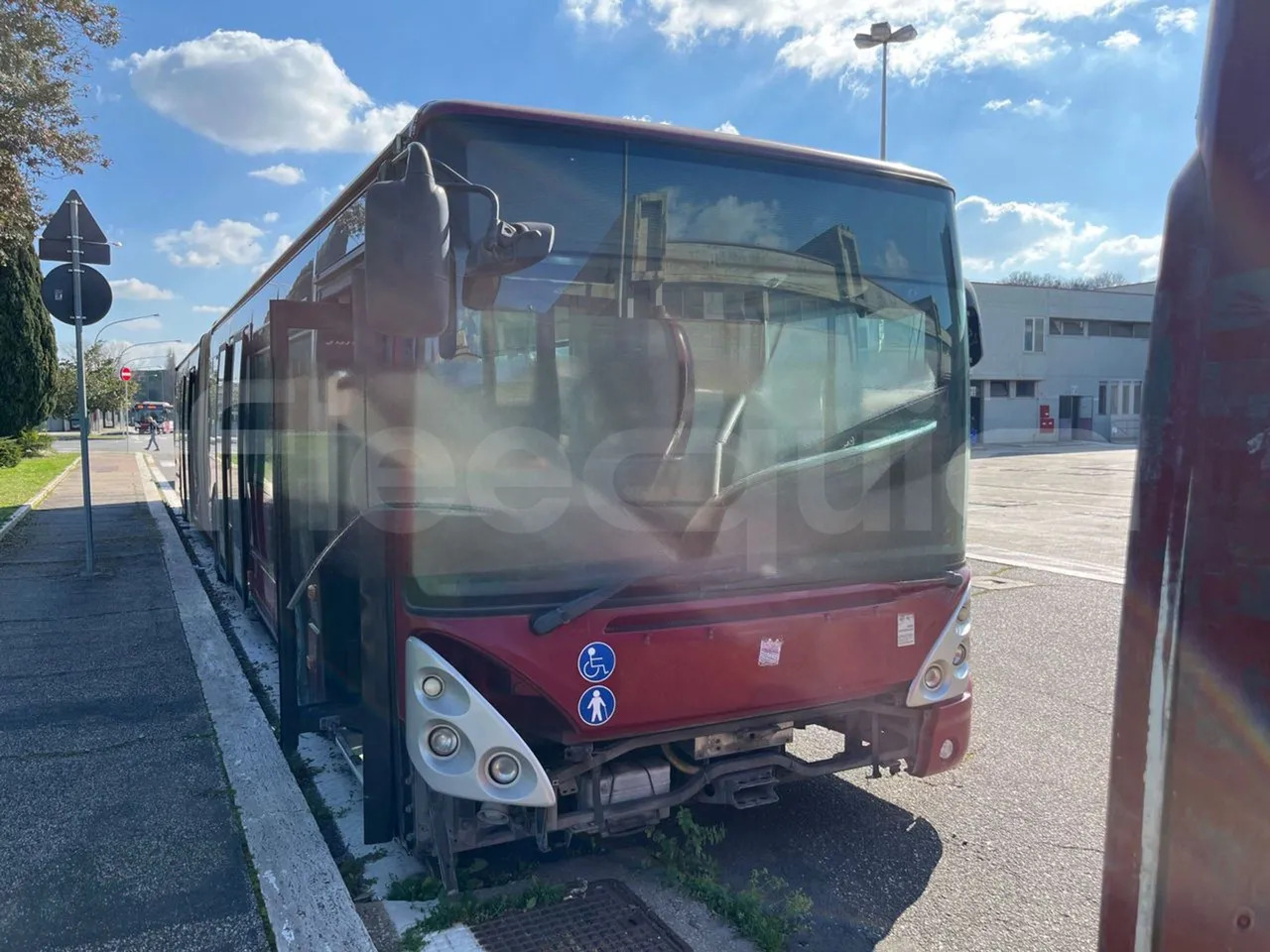 Bundle di 51 mezzi Iveco - Citelis Iveco - 491/3P Iveco - Daily Iveco - 491/3P Iveco - Citelis Iveco - Citelis Iveco - Eurocargo Iveco - Citelis Fiat - Ducato Fiat - Punto Iveco - Citelis Iveco - Cite - Autobús urbano: foto 1 Bundle di 51 mezzi Iveco - Citelis Iveco - 491/3P Iveco - Daily Iveco - 491/3P Iveco - Citelis Iveco - Citelis Iveco - Eurocargo Iveco - Citelis Fiat - Ducato Fiat - Punto Iveco - Citelis Iveco - Cite - Autobús urbano: foto 1