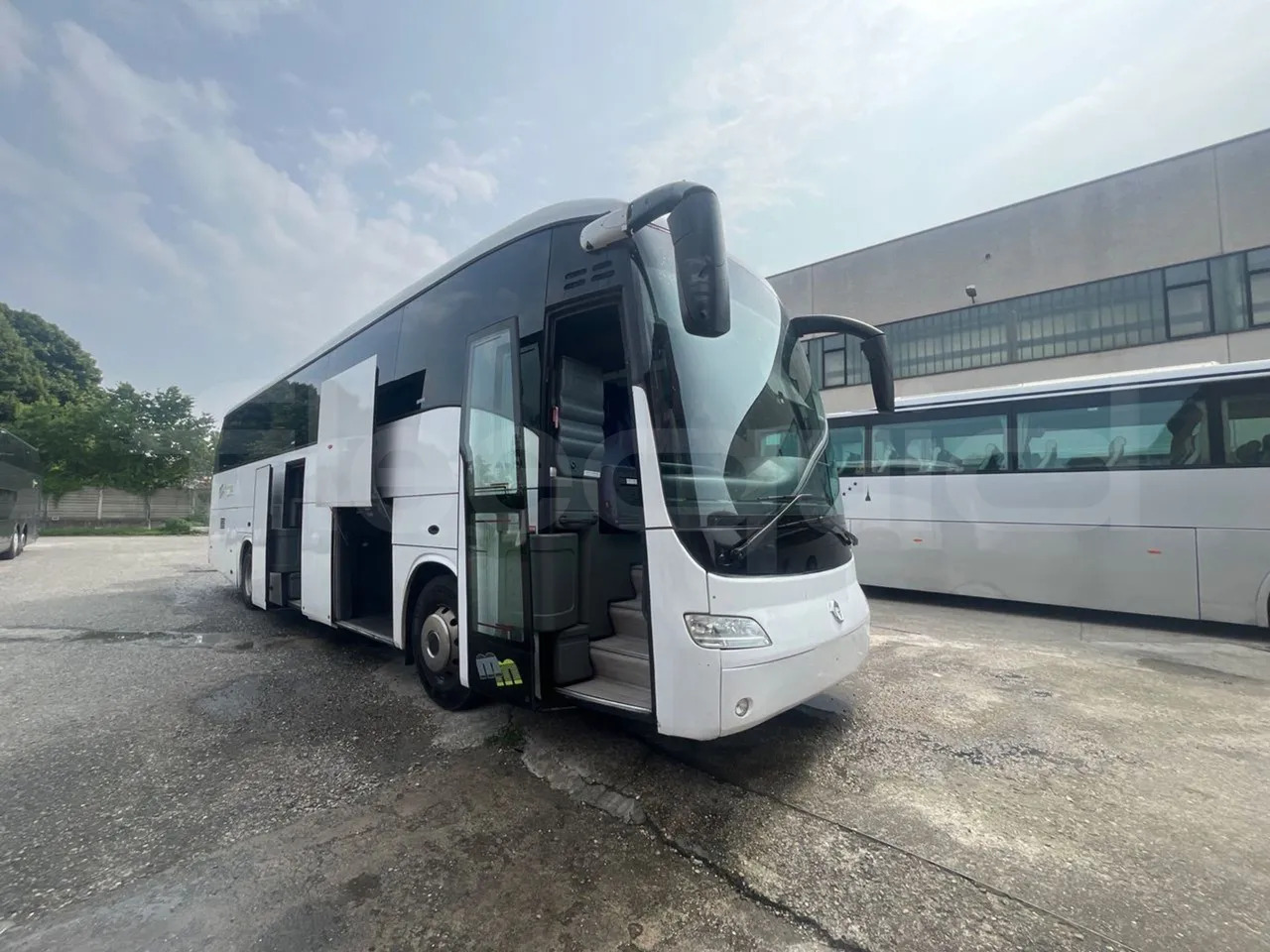 Irisbus New Domino - Autocar: foto 1 Irisbus New Domino - Autocar: foto 1