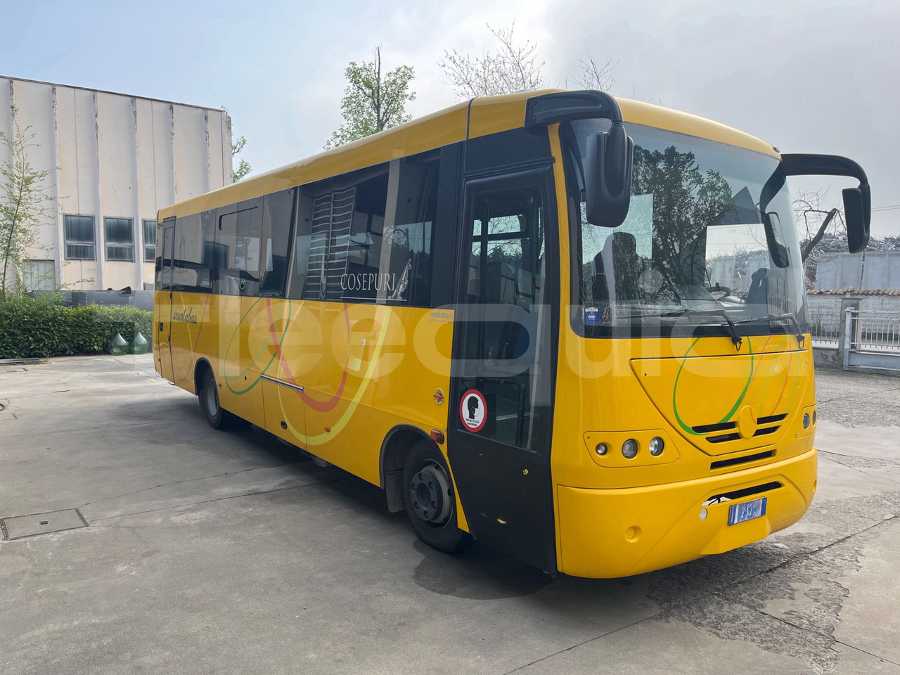 Iveco 100/E4 - Autobús escolar: foto 1 Iveco 100/E4 - Autobús escolar: foto 1