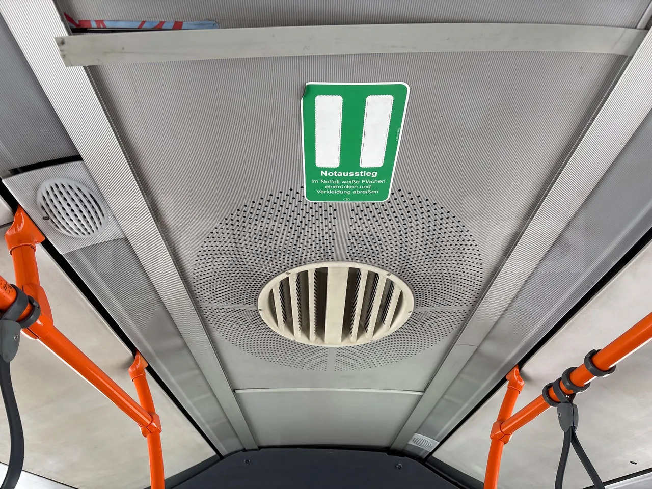 Autobús articulado Mercedes-Benz O 530: foto 27 Autobús articulado Mercedes-Benz O 530: foto 27