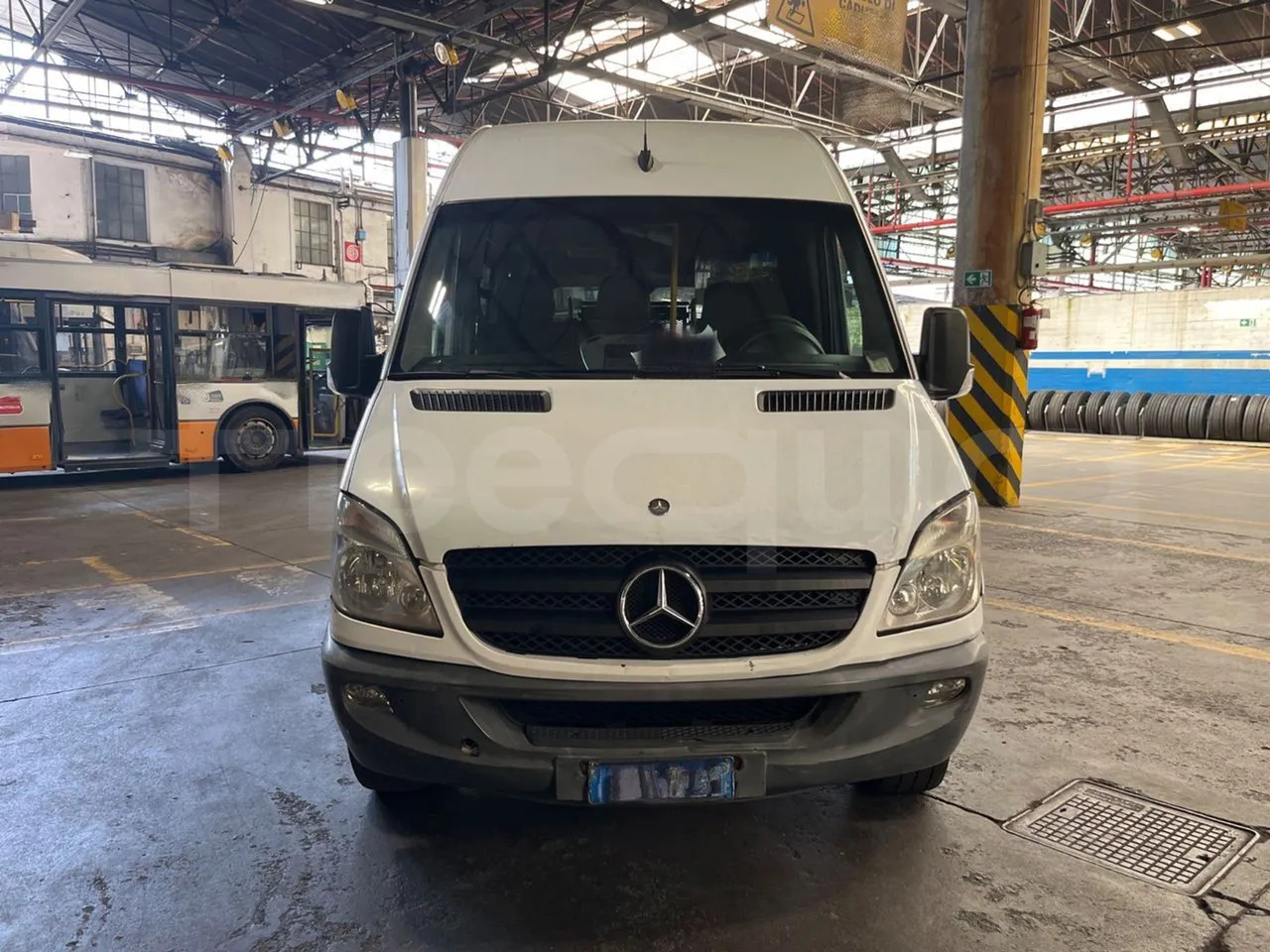 Mercedes-Benz Sprinter - Minibús, Furgoneta de pasajeros: foto 2 Mercedes-Benz Sprinter - Minibús, Furgoneta de pasajeros: foto 2