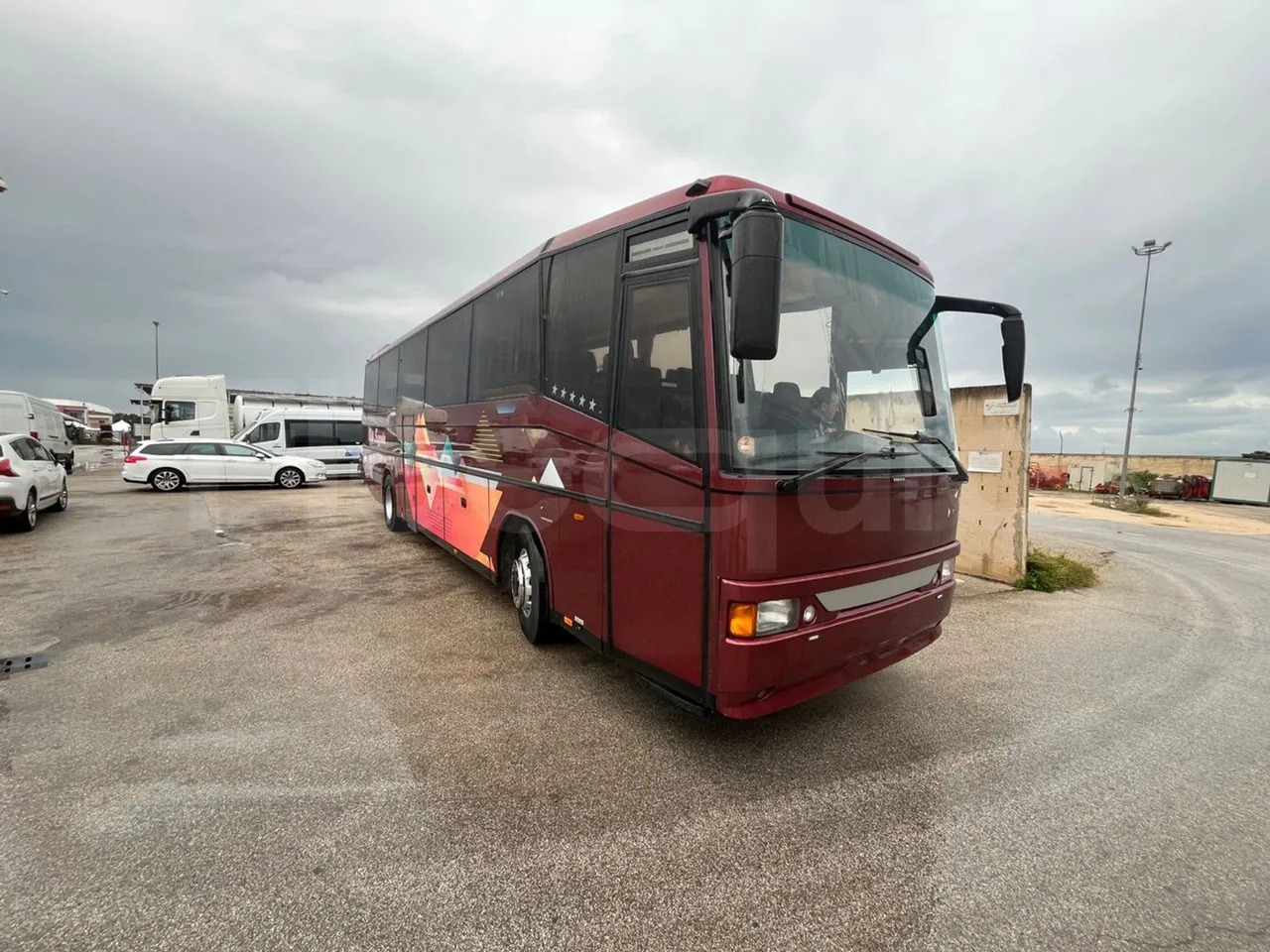 Volvo B12 - Autocar: foto 1 Volvo B12 - Autocar: foto 1