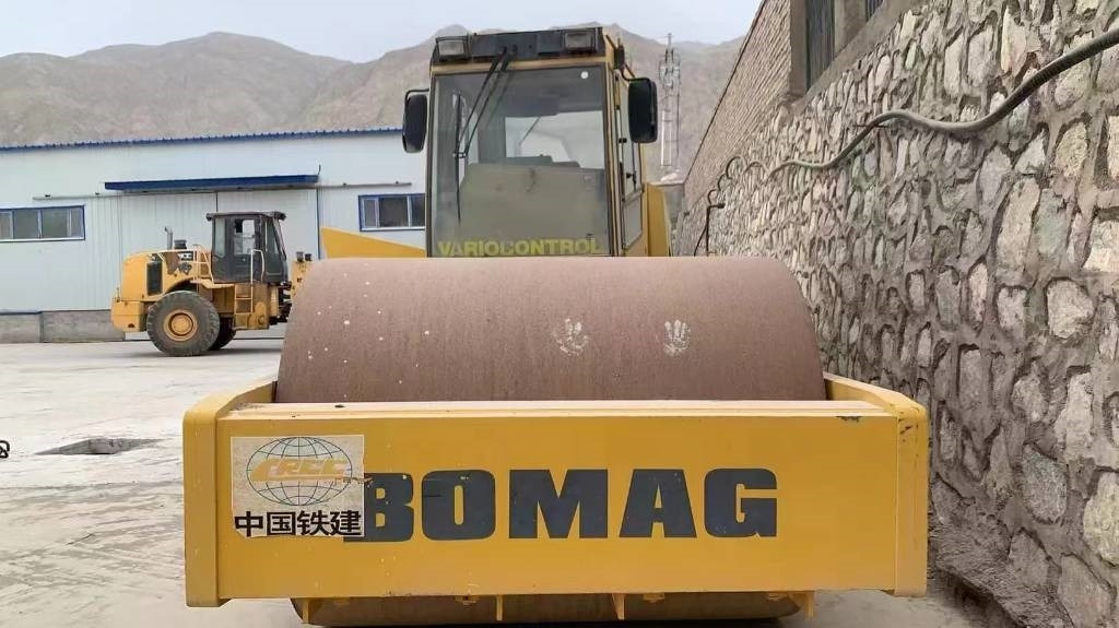 Bomag bw225d-3 - Compactador: foto 3 Bomag bw225d-3 - Compactador: foto 3