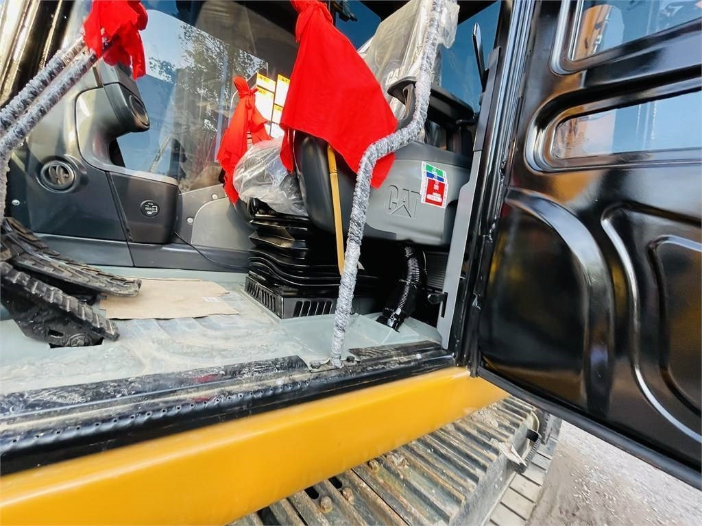Excavadora de cadenas CAT 320D2L: foto 10