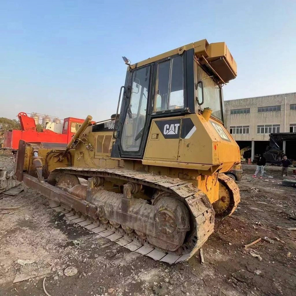 CAT D6G2 XL - Bulldozer: foto 2 CAT D6G2 XL - Bulldozer: foto 2