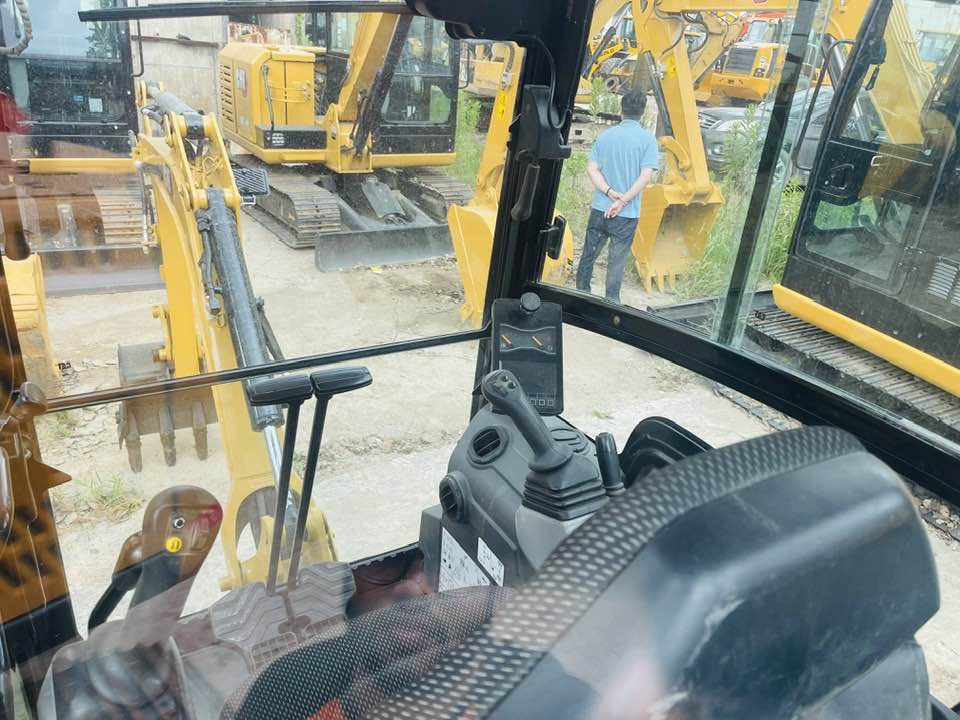 Caterpillar 302 CR - Miniexcavadora: foto 2 Caterpillar 302 CR - Miniexcavadora: foto 2