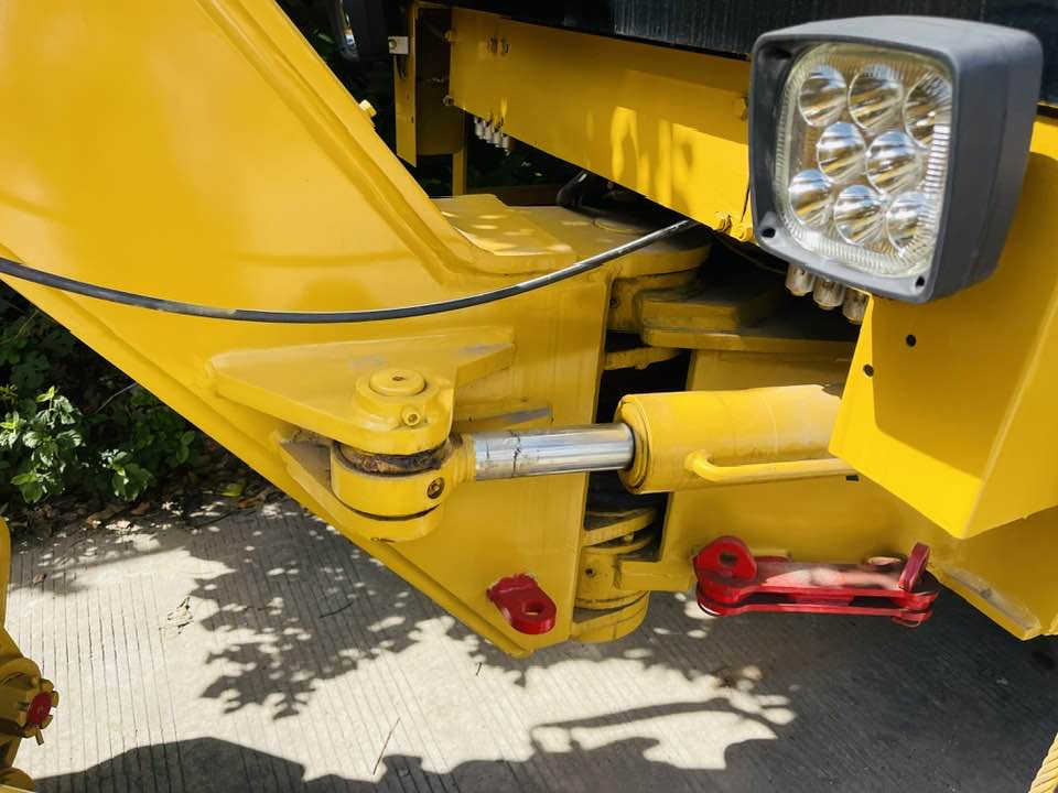 Caterpillar CAT 140H - Grader: foto 4 Caterpillar CAT 140H - Grader: foto 4
