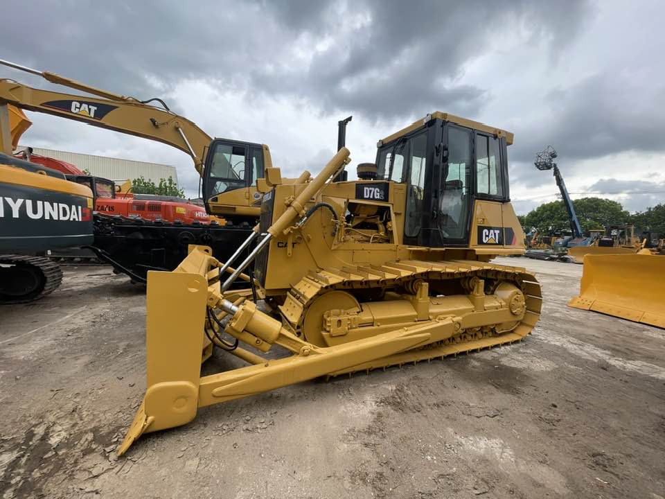 Caterpillar D6G2 LGP - Bulldozer: foto 1 Caterpillar D6G2 LGP - Bulldozer: foto 1