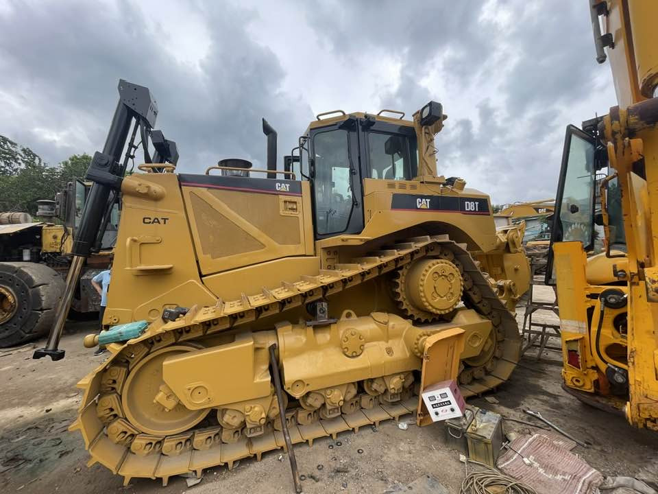 Caterpillar D8T - Bulldozer: foto 1 Caterpillar D8T - Bulldozer: foto 1