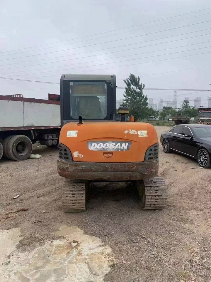 Doosan DH 60 - Miniexcavadora: foto 3 Doosan DH 60 - Miniexcavadora: foto 3