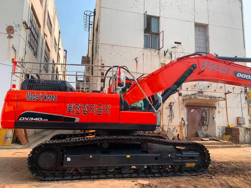 Excavadora de cadenas Doosan DX 340 LCA: foto 1