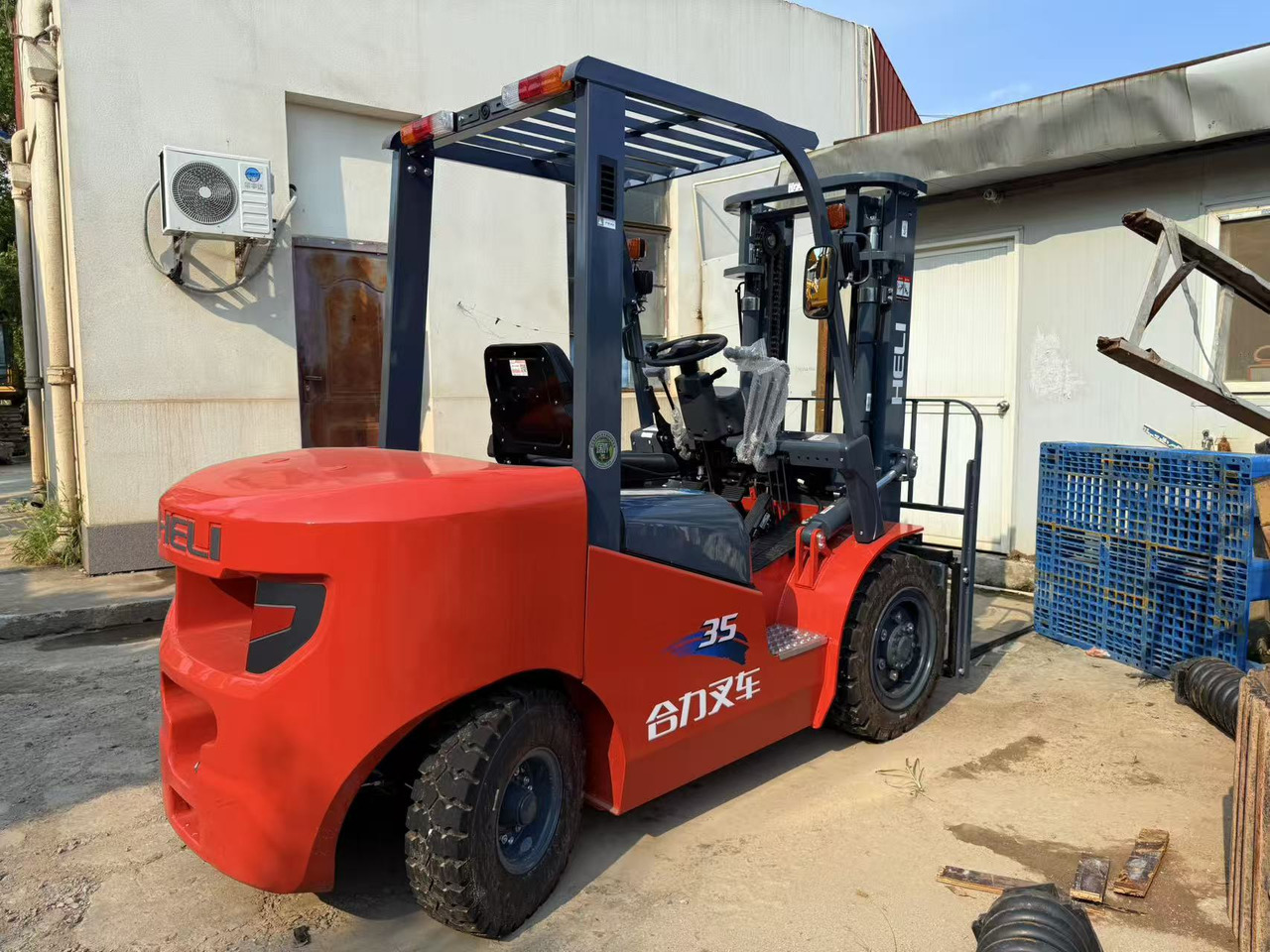 Heli CPC35 - Carretilla elevadora diésel: foto 5 Heli CPC35 - Carretilla elevadora diésel: foto 5