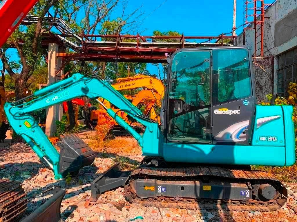 Kobelco SK 60 - Excavadora de cadenas: foto 1 Kobelco SK 60 - Excavadora de cadenas: foto 1