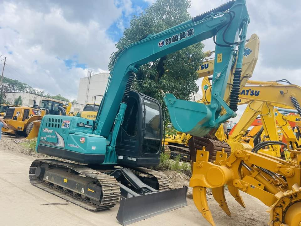 Kobelco SK75SR - Excavadora: foto 1 Kobelco SK75SR - Excavadora: foto 1