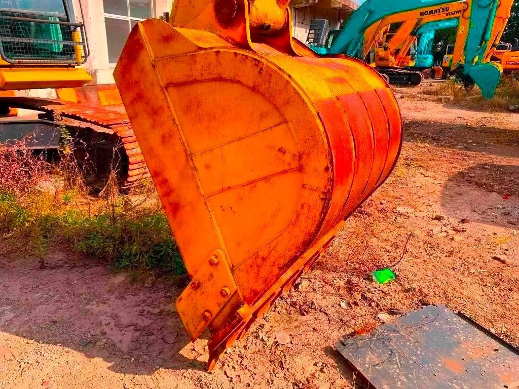 Excavadora de cadenas Komatsu PC 240: foto 12