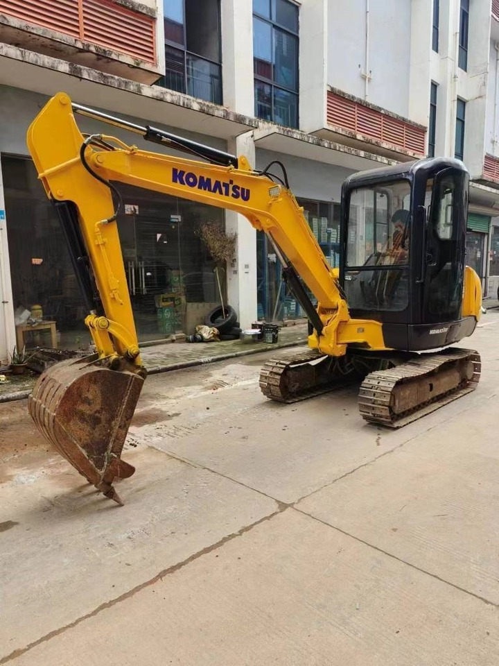 Komatsu PC 35MR-8 - Miniexcavadora: foto 1 Komatsu PC 35MR-8 - Miniexcavadora: foto 1