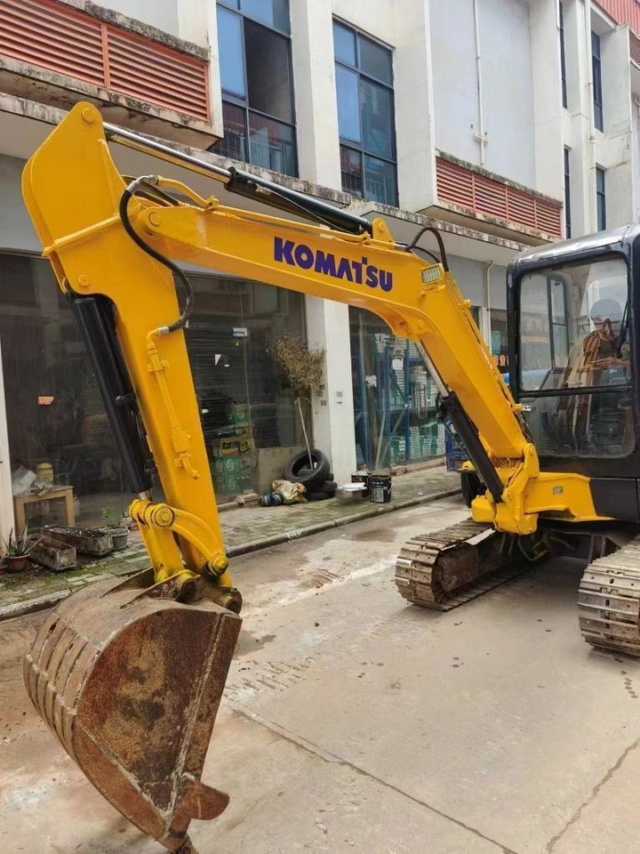 Komatsu PC 35MR-8 - Miniexcavadora: foto 4 Komatsu PC 35MR-8 - Miniexcavadora: foto 4