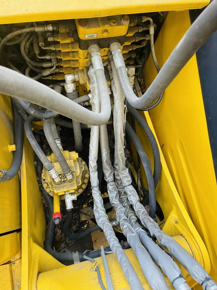 Komatsu PC130-8 - Miniexcavadora: foto 2 Komatsu PC130-8 - Miniexcavadora: foto 2