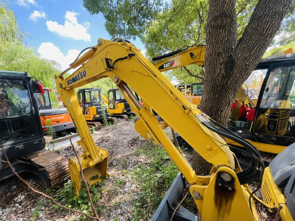 Komatsu PC55MR - Excavadora: foto 2 Komatsu PC55MR - Excavadora: foto 2