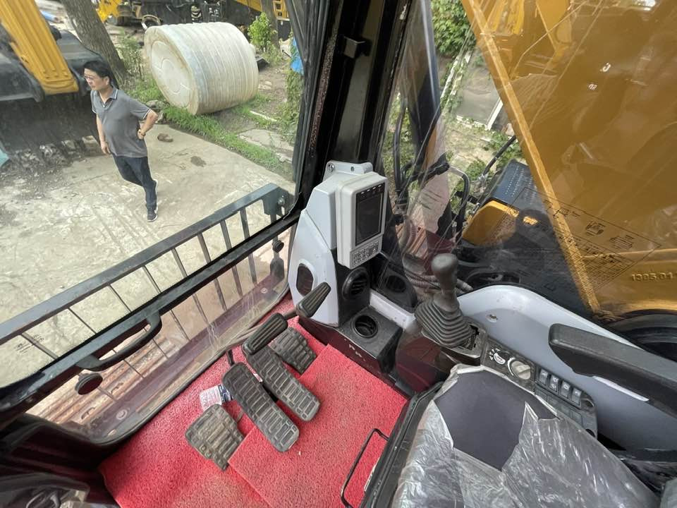 SANY SY305H - Excavadora: foto 4 SANY SY305H - Excavadora: foto 4