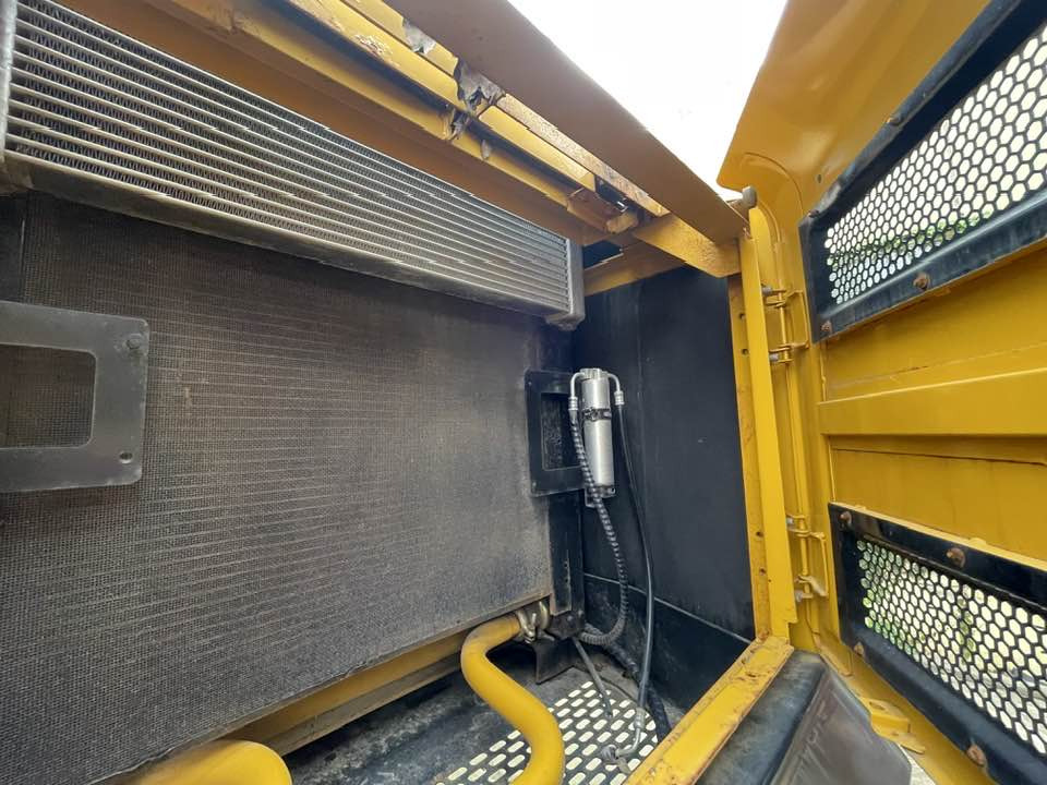 SANY SY305H - Excavadora: foto 2 SANY SY305H - Excavadora: foto 2