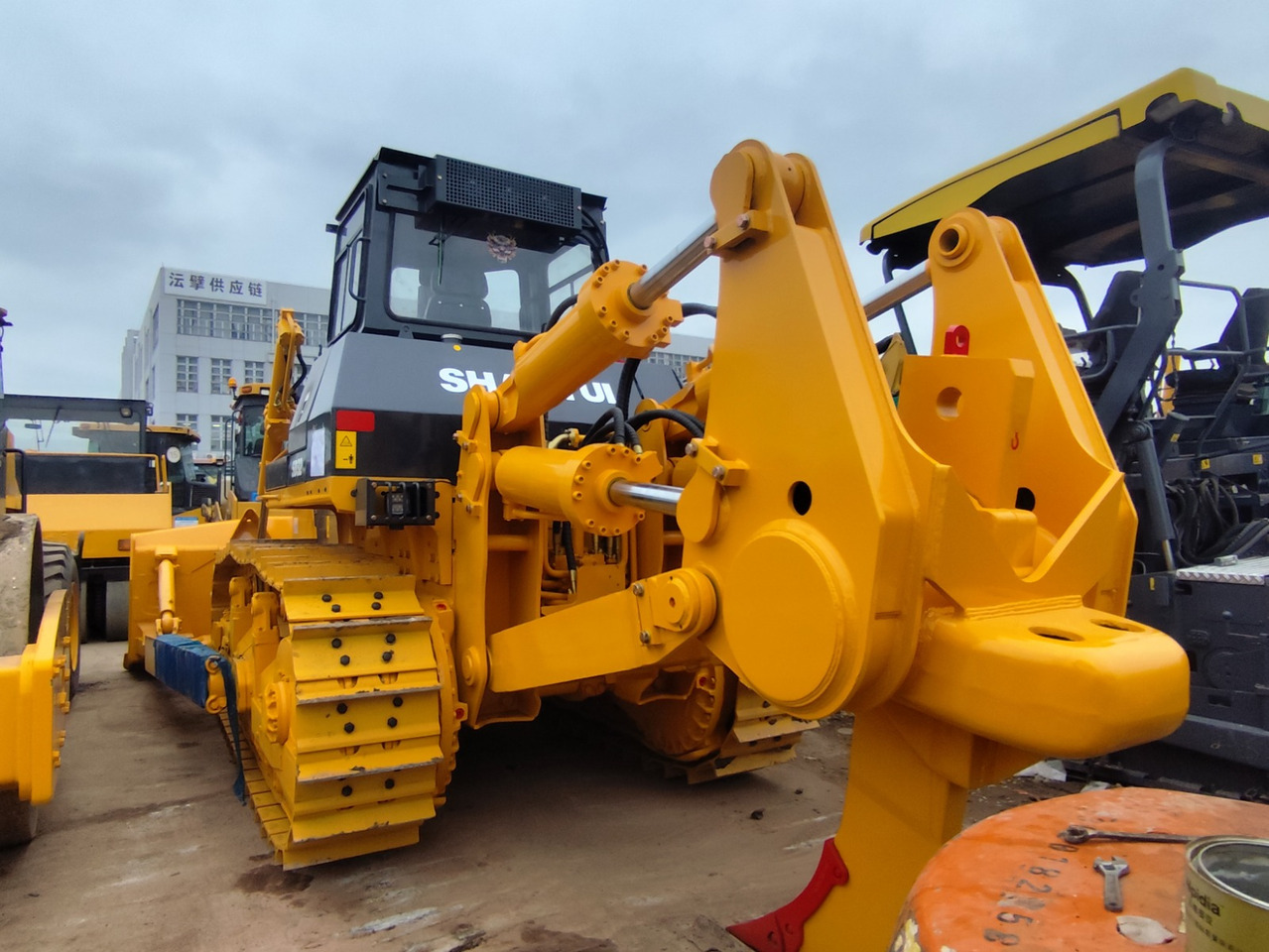 SHANTUI SD32 - Bulldozer: foto 1 SHANTUI SD32 - Bulldozer: foto 1