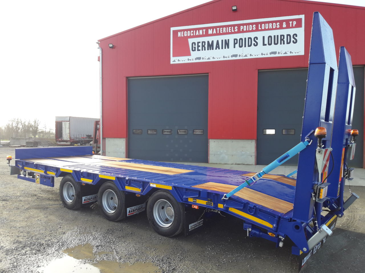 Louault 3 essieux plant carrier / low loader Trailer - Remolque góndola rebajadas: foto 1 Louault 3 essieux plant carrier / low loader Trailer - Remolque góndola rebajadas: foto 1