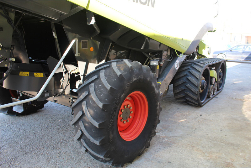 Cosechadora de granos para transporte de alimentos Claas Lexion 770 TT: foto 16