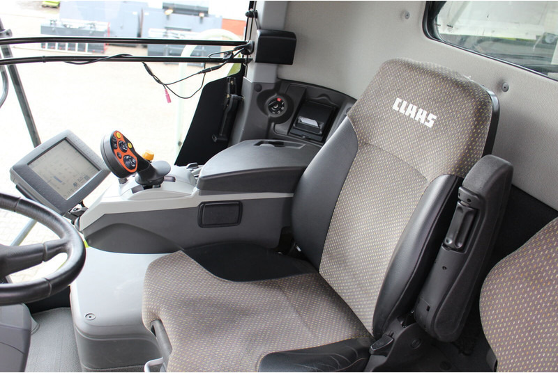 Cosechadora de granos para transporte de alimentos Claas Lexion 770 TT: foto 12