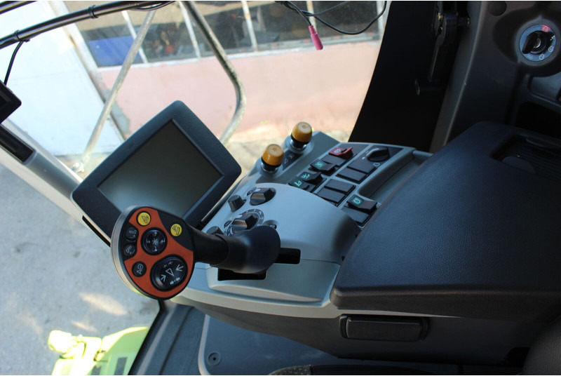 Cosechadora de granos para transporte de alimentos Claas Lexion 770 TT: foto 20