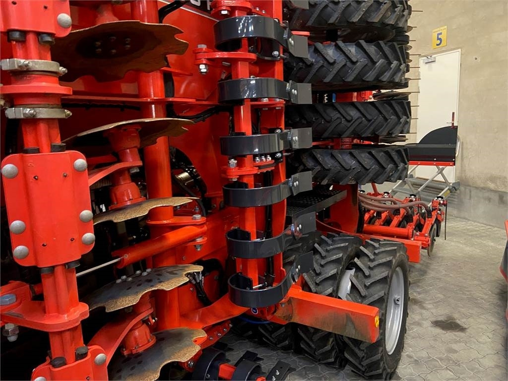 Kuhn ESPRO 6000RC MIX - Combinado de siembra: foto 2 Kuhn ESPRO 6000RC MIX - Combinado de siembra: foto 2