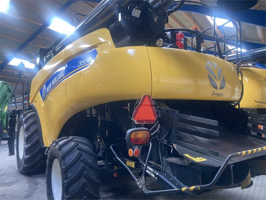 New Holland CR.9.90 SLH - Cosechadora de granos: foto 4 New Holland CR.9.90 SLH - Cosechadora de granos: foto 4
