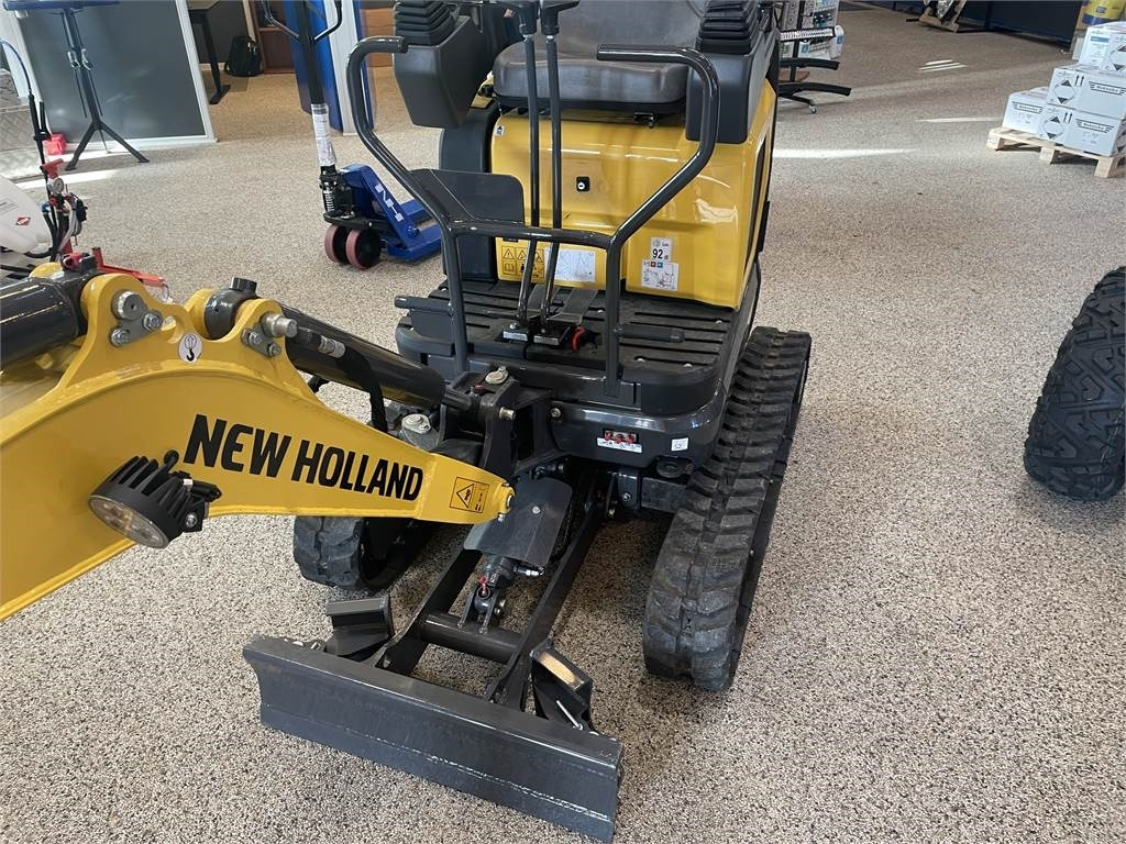 New Holland E12D ROLLE-BAR AG - Miniexcavadora: foto 1 New Holland E12D ROLLE-BAR AG - Miniexcavadora: foto 1