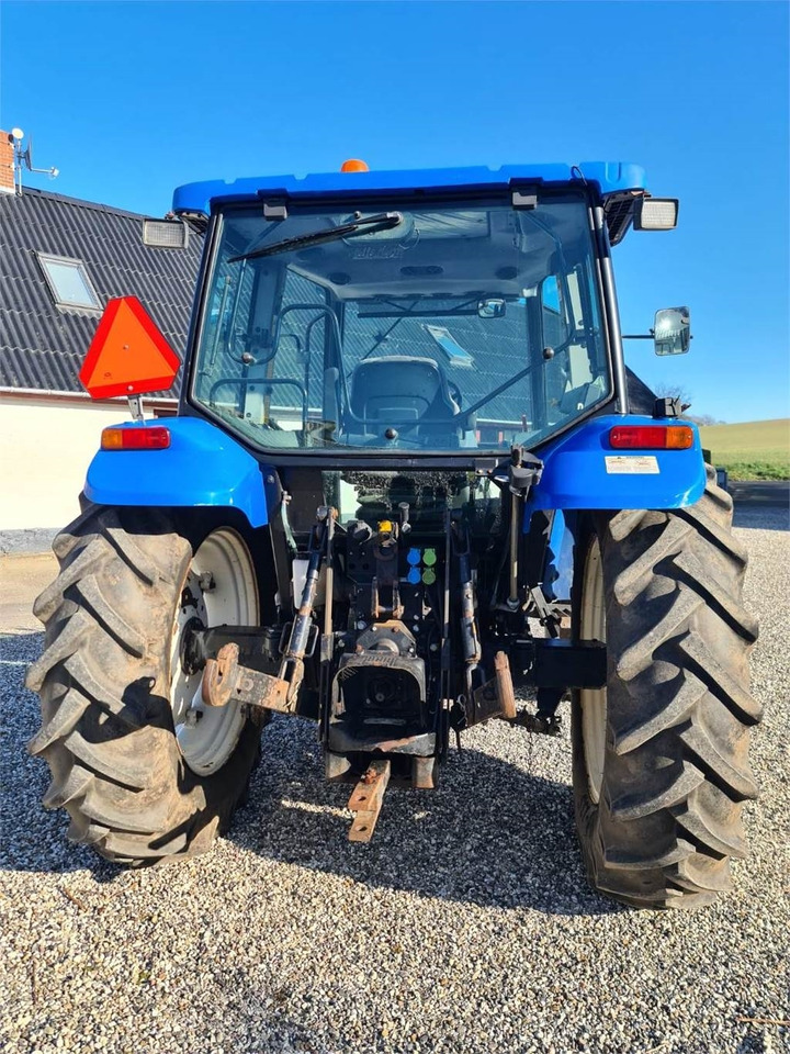 New Holland TL100-4WD - Tractor: foto 4 New Holland TL100-4WD - Tractor: foto 4