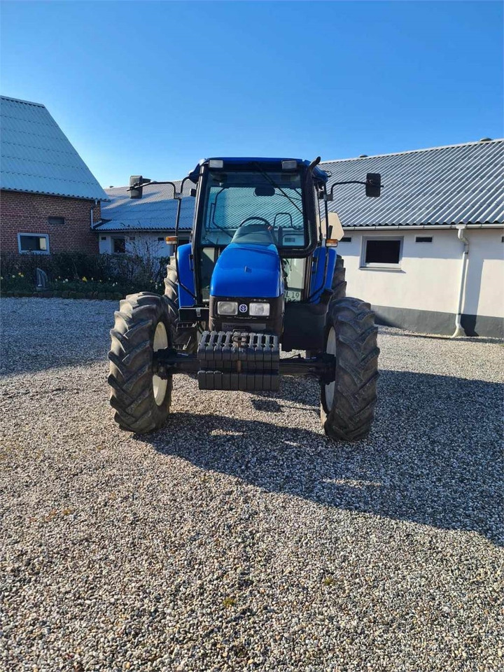 New Holland TL100-4WD - Tractor: foto 5 New Holland TL100-4WD - Tractor: foto 5