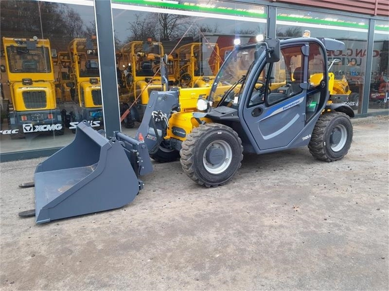 - - - EUROTRAC TH25.6 FABRIKS NY - Manipulador telescópico: foto 2 - - - EUROTRAC TH25.6 FABRIKS NY - Manipulador telescópico: foto 2